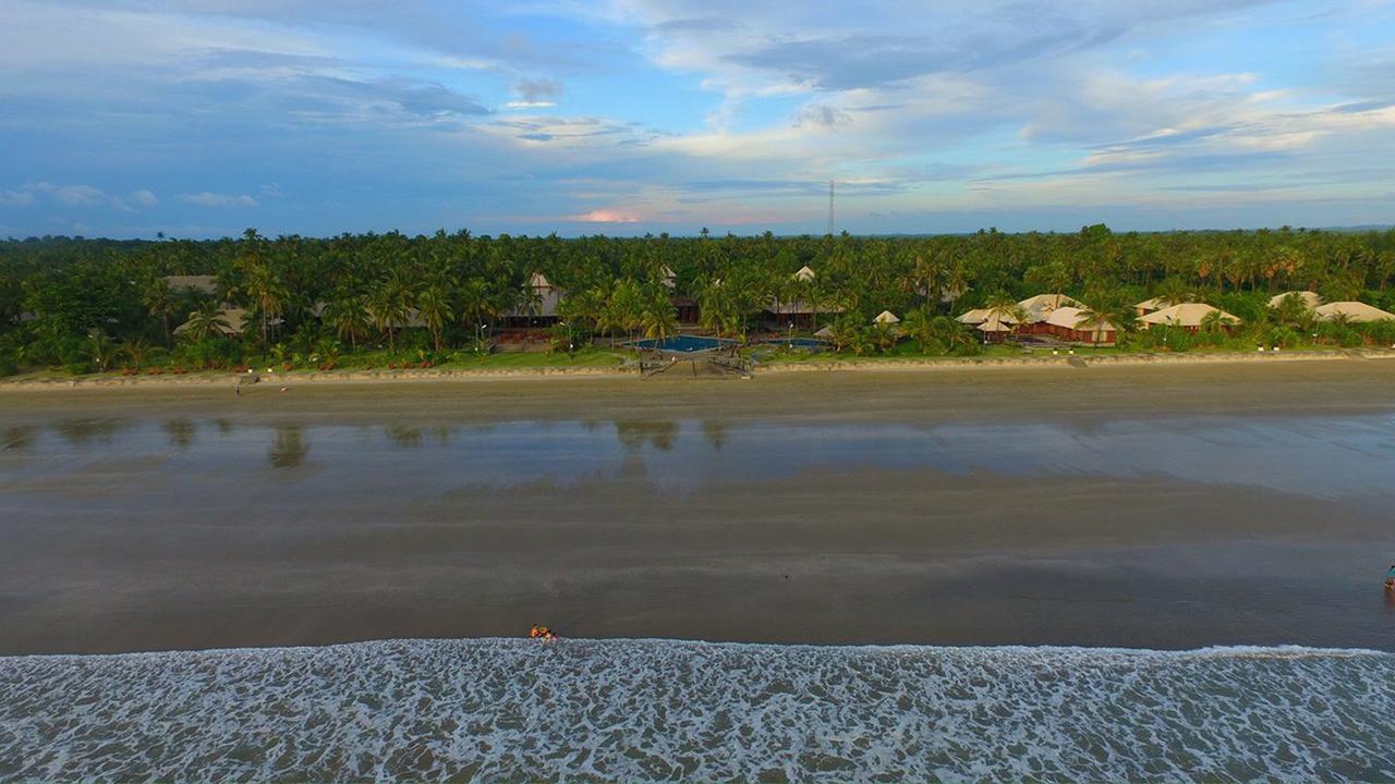 Aureum Palace Hotel & Resort Ngwe Saung Ngwesaung Exterior foto