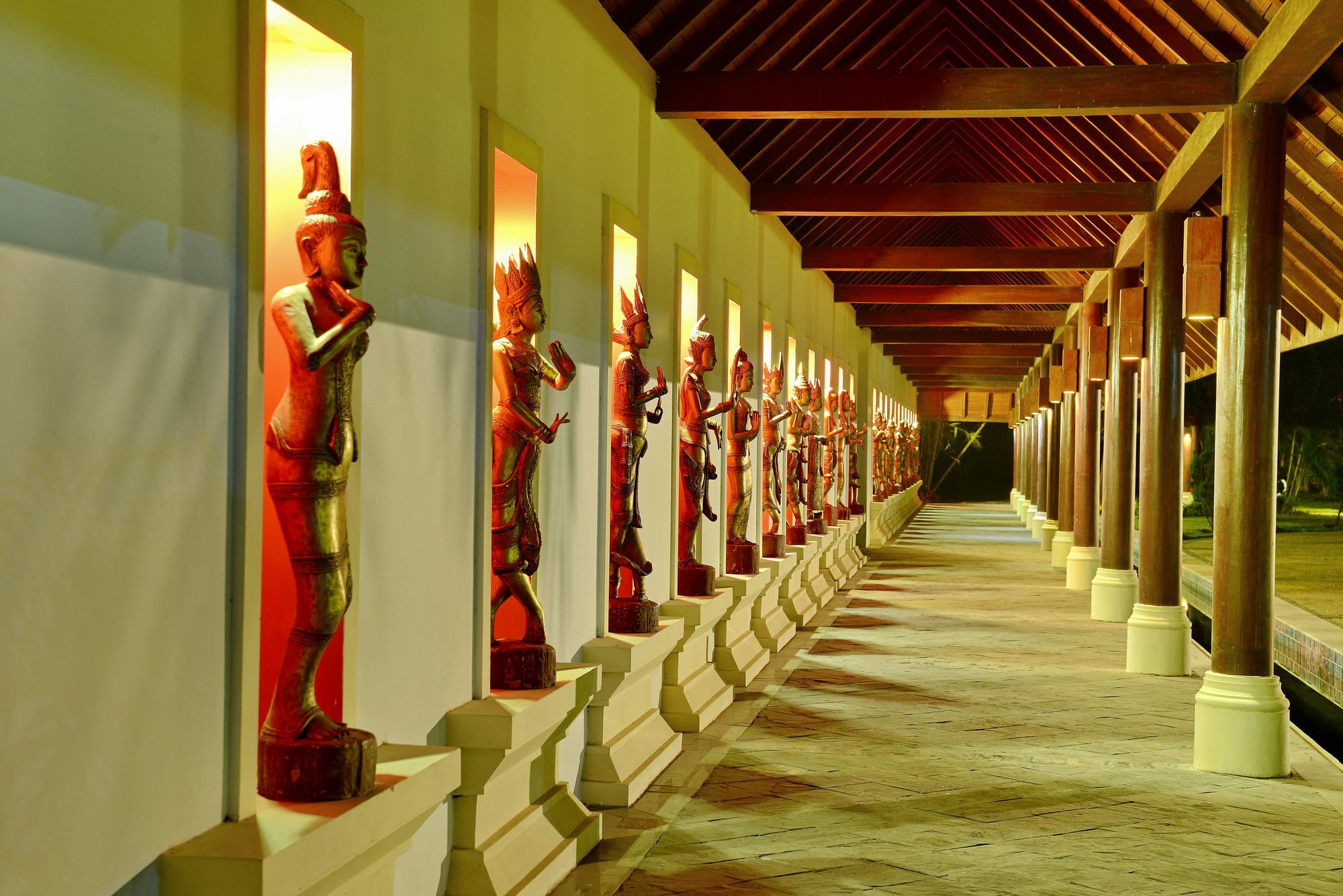 Aureum Palace Hotel & Resort Ngwe Saung Ngwesaung Exterior foto